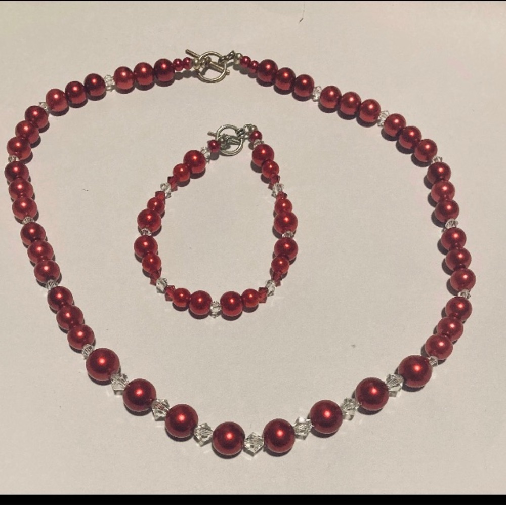 Red and white Pearl beaded necklace and bracelet